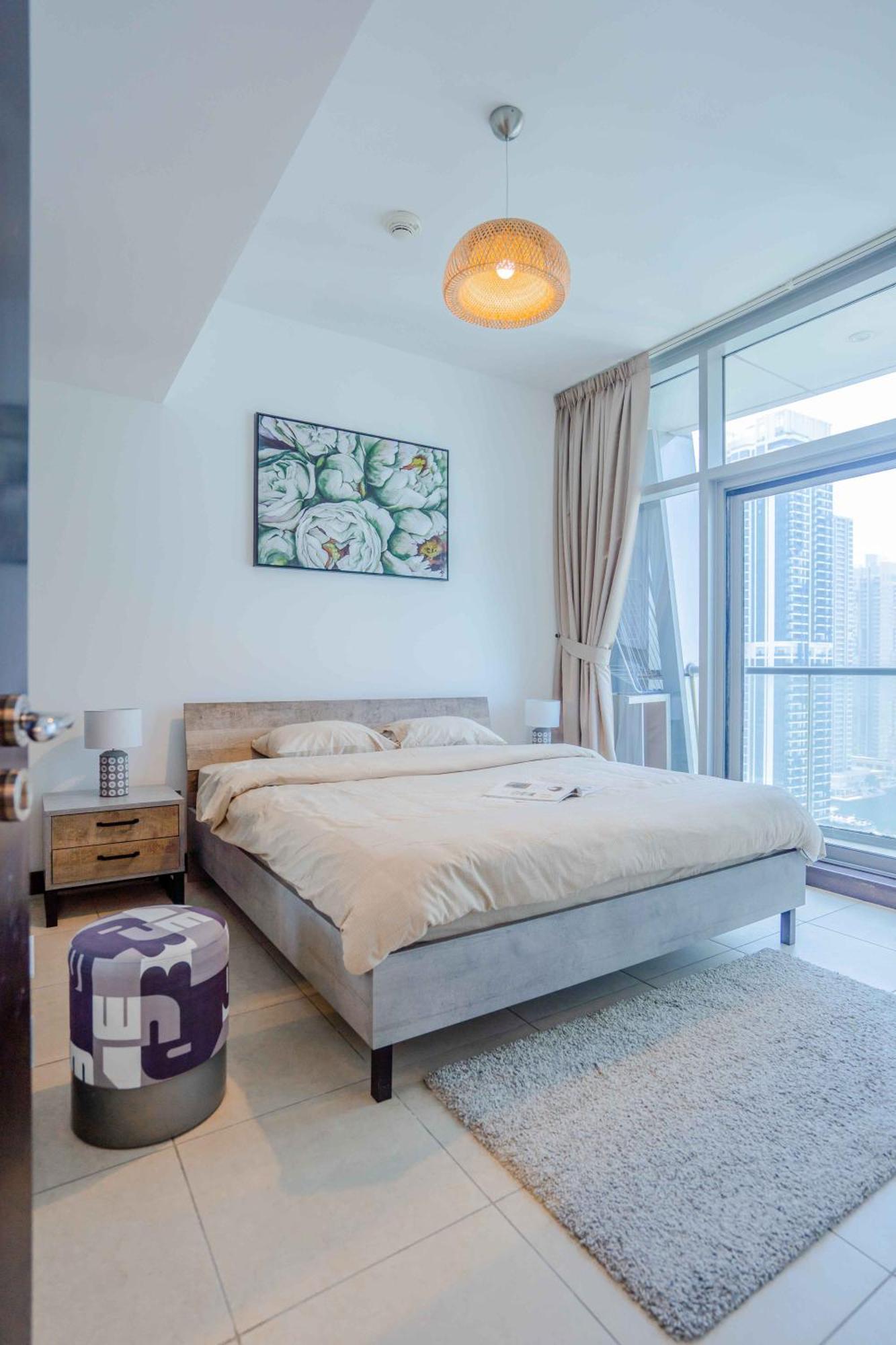 Apartment 1br Near Metro Jlt Pool Gym Fast Wi-fi