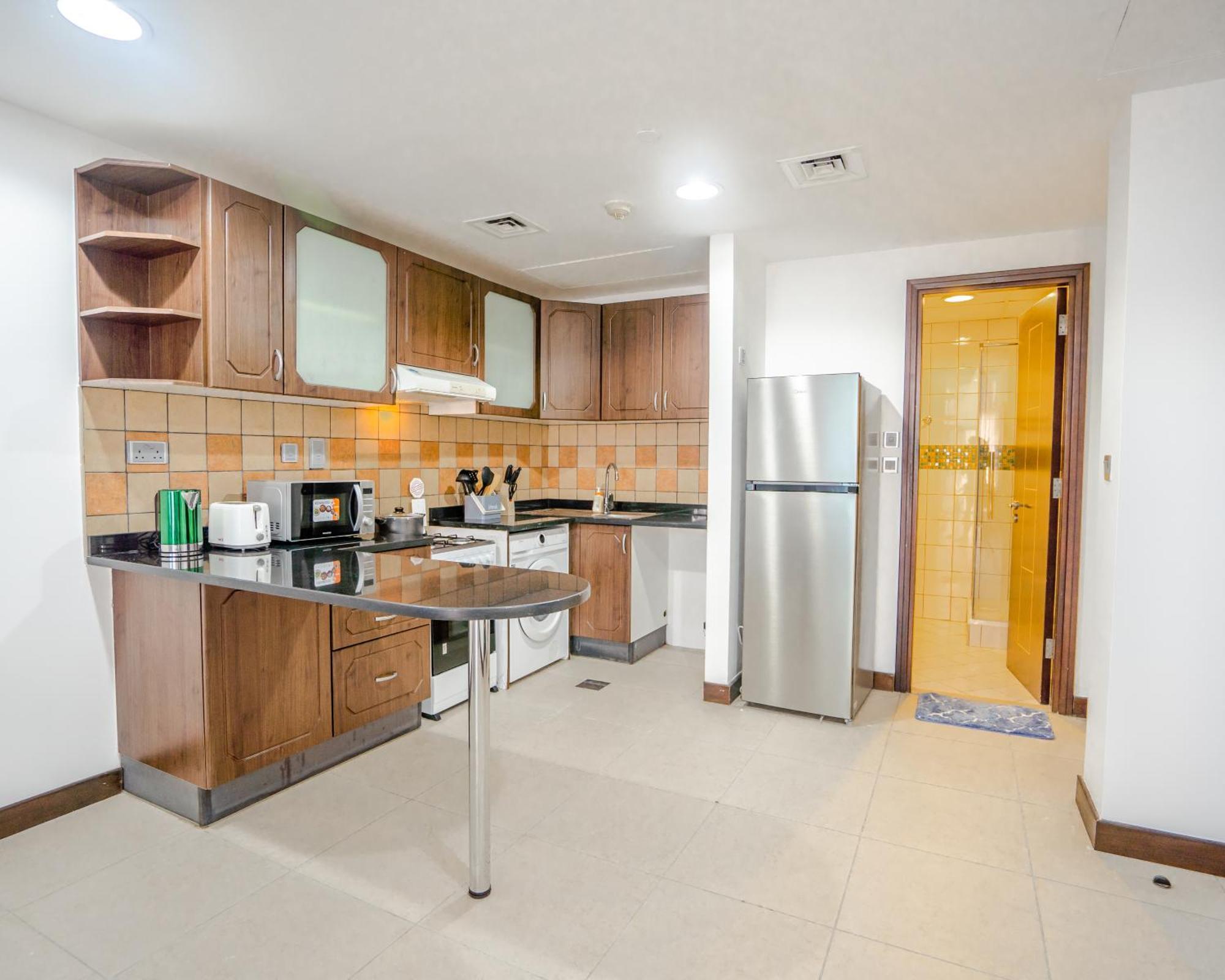 Apartment 1br Near Metro Jlt Pool Gym Fast Wi-fi
